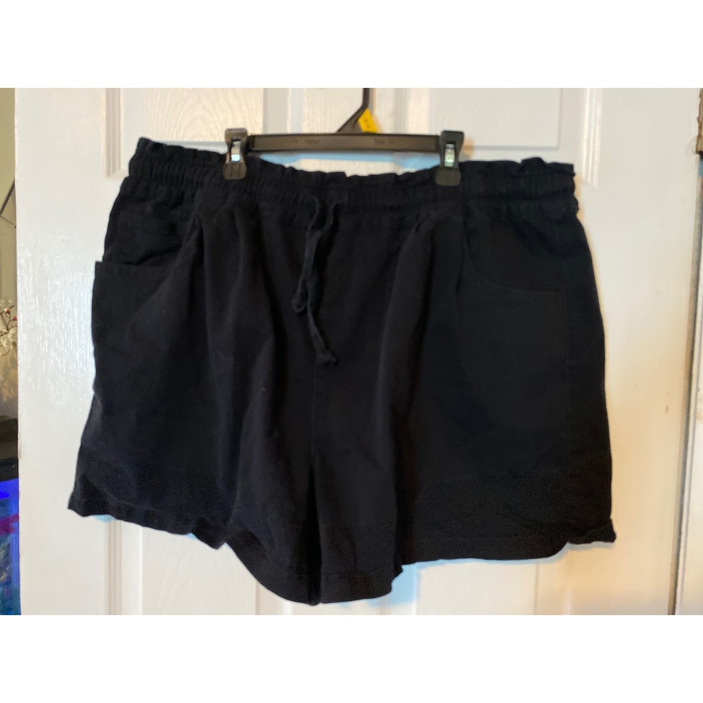 Time and Tru Womens XXL 20 Black Paperbag Waist Pull OnShorts Drawstring Pockets